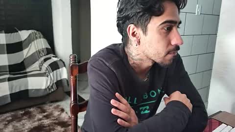 AmigodotadoZL online show from 11, 11, 2025