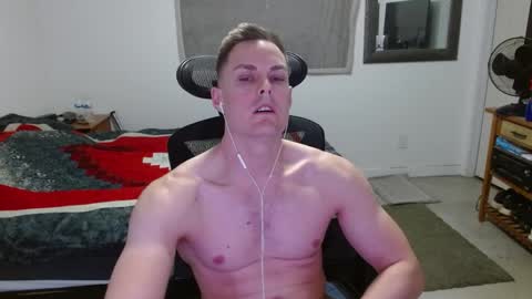 Snapshot of dmoney212 chatting on 17, 5, 2026 dmoney212 online show from 17, 5, 2026