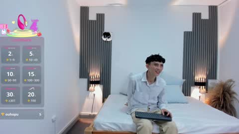 Snapshot of dodoy_criss chatting on 16, 9, 2025 Dodoy Criss online show from 16, 9, 2025