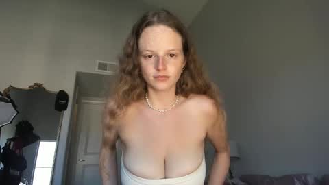 doeeyedpeach online show from 23, 3, 2026