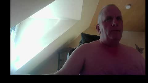 Snapshot of doggy2629 chatting on 19, 4, 2026 doggy2629 online show from 19, 4, 2026