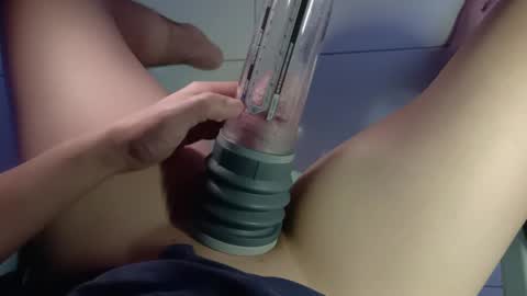 asian little tiger online show from 19, 2, 2025