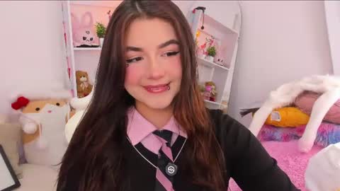 Snapshot of dolce_antonellaa chatting on 1, 7, 2026 antonella online show from 1, 7, 2026