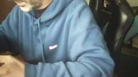 Snapshot of dolcedillei chatting on 17, 11, 2025 dolcedillei online show from 17, 11, 2025