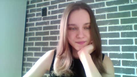 Snapshot of dolcezza_ chatting on 14, 4, 2026 dolcezza_ online show from 14, 4, 2026