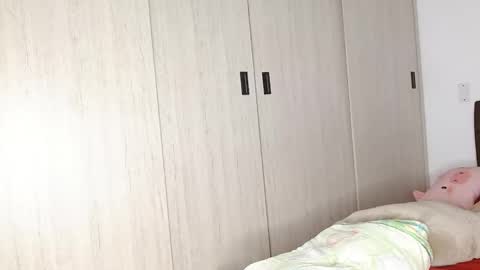 Snapshot of doll_and_sex chatting on 20, 2, 2025 Auro and Santiago online show from 20, 2, 2025
