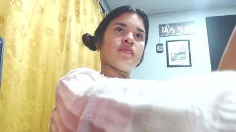 Snapshot of doll_and_thebrown chatting on 5, 10, 2025 doll_and_thebrown online show from 5, 10, 2025