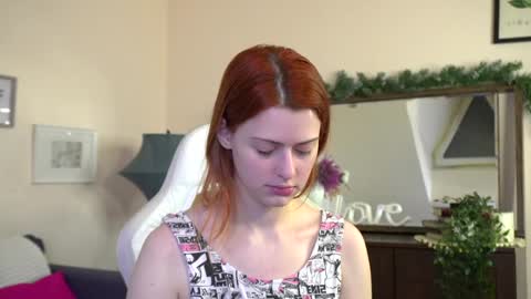 Snapshot of doll_lesli chatting on 11, 1, 2025 Your doll Lesli online show from 11, 1, 2025