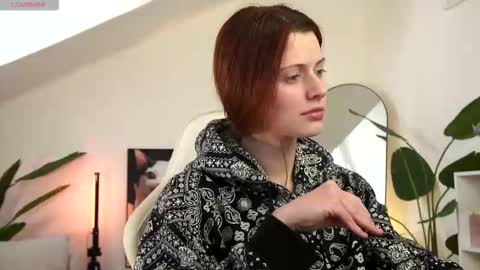 Your doll Lesli online show from 22, 2, 2026