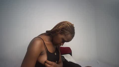 Snapshot of dollberry chatting on 12, 1, 2025 dollberry online show from 12, 1, 2025