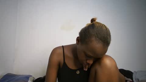 Snapshot of dollberry chatting on 17, 2, 2025 dollberry online show from 17, 2, 2025