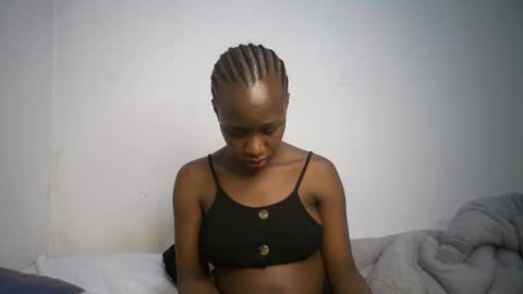 Snapshot of dollberry chatting on 18, 2, 2025 dollberry online show from 18, 2, 2025