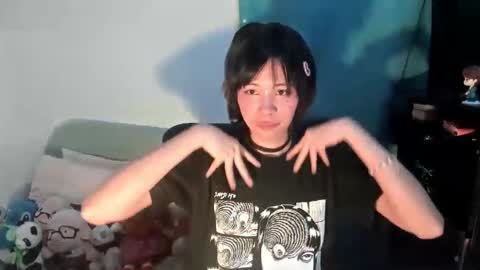 Snapshot of dolliette chatting on 18, 9, 2025 mina online show from 18, 9, 2025