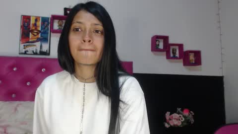 Snapshot of dolly_ran_ chatting on 2, 10, 2025 Loli online show from 2, 10, 2025