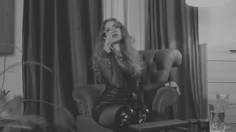 Dolores Sage online show from 9, 8, 2026