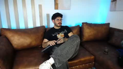 Snapshot of domboy_ chatting on 22, 6, 2026 domboy online show from 22, 6, 2026