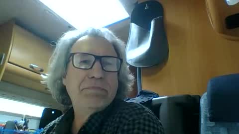 Snapshot of domiande chatting on 9, 2, 2026 domiande online show from 9, 2, 2026
