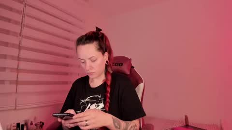 I WILL BE BACK ON WEDNESDAY DECEMBER 4 0100AM COLOMBIA TIME    online show from 22, 2, 2025