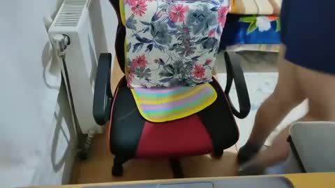 Snapshot of dominantboy77 chatting on 12, 2, 2025 dominantboy77 online show from 12, 2, 2025