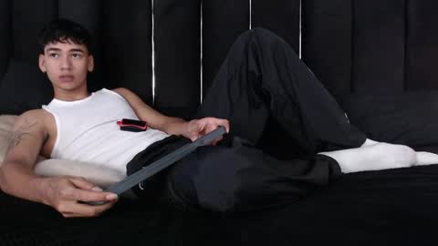 Snapshot of dominic_ghost chatting on 15, 4, 2026 Dominic online show from 15, 4, 2026