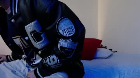 DOMINIC AND ANDREW online show from 11, 4, 2026