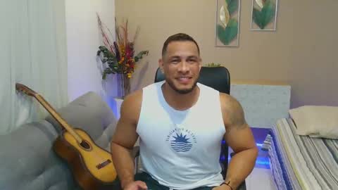 Snapshot of dominic_hulk1 chatting on 4, 10, 2025 dominic_hulk1 online show from 4, 10, 2025