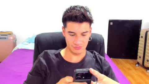 Snapshot of dominic_radccliffe chatting on 12, 10, 2025 Your real love online show from 12, 10, 2025