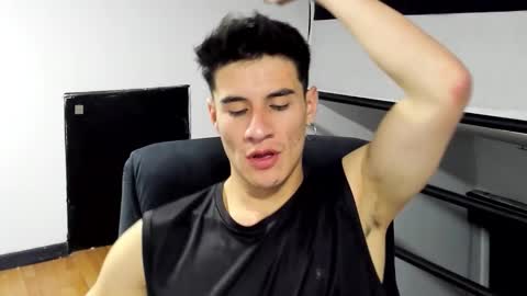 Snapshot of dominic_radccliffe chatting on 19, 11, 2025 Your real love online show from 19, 11, 2025