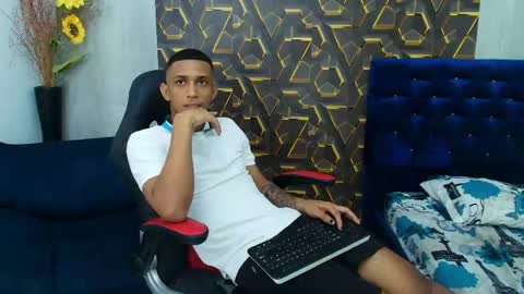 Snapshot of dominic_smith_ chatting on 18, 4, 2026 dominic_smith_ online show from 18, 4, 2026