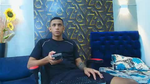 Snapshot of dominic_smith_ chatting on 25, 4, 2026 dominic_smith_ online show from 25, 4, 2026