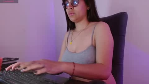   online show from 13, 9, 2025