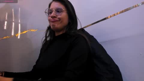 Snapshot of dominica3 chatting on 3, 3, 2026 online show from 3, 3, 2026