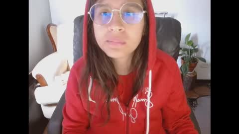 Snapshot of dominica3 chatting on 29, 3, 2026 online show from 29, 3, 2026