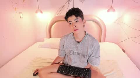 Snapshot of dominicjay_ chatting on 24, 6, 2026 DOMINIC online show from 24, 6, 2026