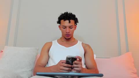 Dominick Star online show from 11, 1, 2025