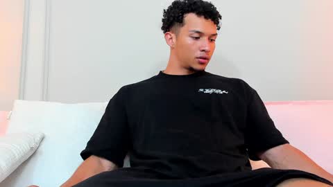 Dominick Star online show from 15, 1, 2025