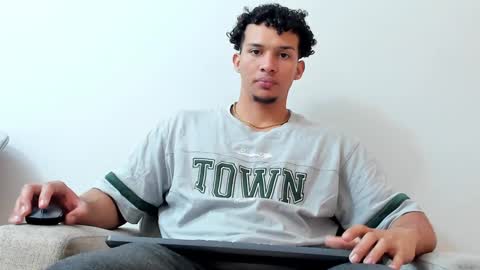 Dominick Star online show from 16, 1, 2025