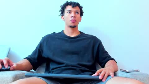 Dominick Star online show from 19, 1, 2025