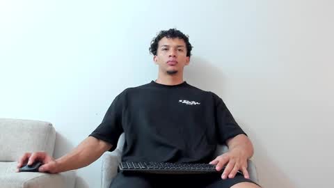 Dominick Star online show from 27, 1, 2025