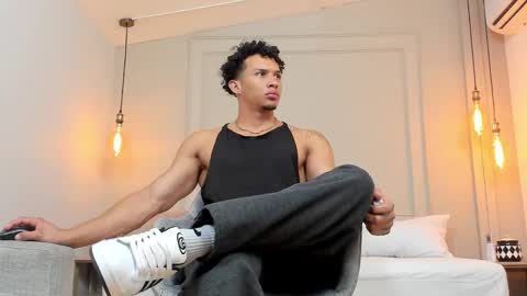 Snapshot of dominick_star chatting on 28, 1, 2025 Dominick Star online show from 28, 1, 2025