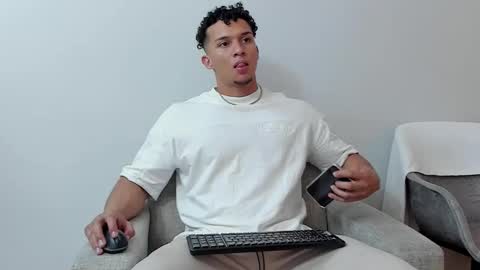 Snapshot of dominick_star chatting on 26, 2, 2025 Dominick Star online show from 26, 2, 2025