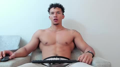 Dominick Star online show from 7, 3, 2025