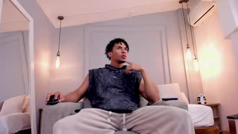 Dominick Star online show from 19, 9, 2025