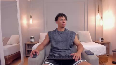 Dominick Star online show from 23, 9, 2025