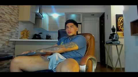 Only fans Ronnie col---InstaRonniecolleman  online show from 10, 11, 2025