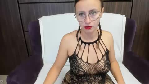 Snapshot of dominna chatting on 24, 9, 2025 Dominna online show from 24, 9, 2025