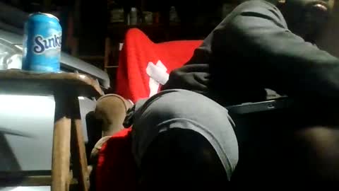 Snapshot of donaldk21 chatting on 23, 10, 2025 HBYAM online show from 23, 10, 2025