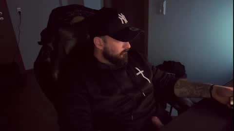 Snapshot of donchriiis chatting on 10, 2, 2026 donchriiis online show from 10, 2, 2026