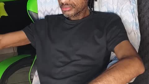 Snapshot of dondiego5511 chatting on 2, 3, 2026 dondiego5511 online show from 2, 3, 2026