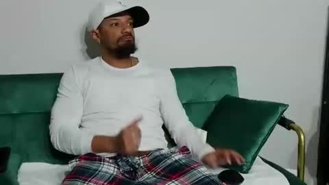 Snapshot of dong_masterson chatting on 3, 3, 2026 Gifted online show from 3, 3, 2026